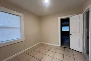 720 22nd Ave W, Bradenton, FL 34205 - Photo 4