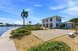 531 72nd St, Holmes Beach, FL 34217 - Photo 44