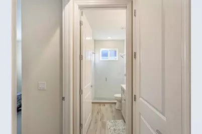 1045 Crosswind Avenue, Sarasota, FL 34240 - Photo 44