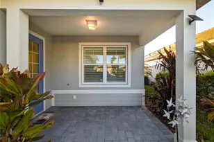 1045 Crosswind Ave, Sarasota, FL 34240 - Photo 4