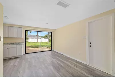 2004 Wood Hollow Place, Sarasota, FL 34235 - Photo 10