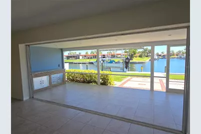4007 Royal Palm Drive, Bradenton, FL 34210 - Photo 8