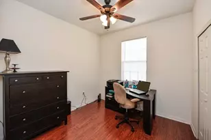 4211 Via Piedra Cir, Sarasota, FL 34233 - Photo 8