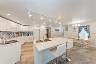 2 S Flora Vista St, Englewood, FL 34223 - Photo 14