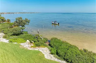 600 Manatee Ave, Holmes Beach, FL 34217 - Photo 48