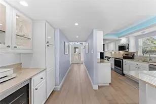 600 Manatee Ave, Holmes Beach, FL 34217 - Photo 14