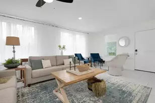 2539 Trinidad St, Sarasota, FL 34231 - Photo 10