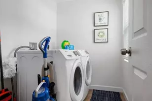 2539 Trinidad St, Sarasota, FL 34231 - Photo 24