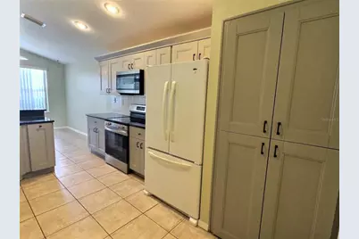 339 Fareham Drive, Venice, FL 34293 - Photo 6