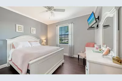 8143 36th Street E, Sarasota, FL 34243 - Photo 40