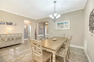 8143 36th St E, Sarasota, FL 34243 - Photo 6