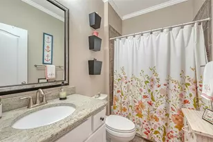 8143 36th St E, Sarasota, FL 34243 - Photo 46