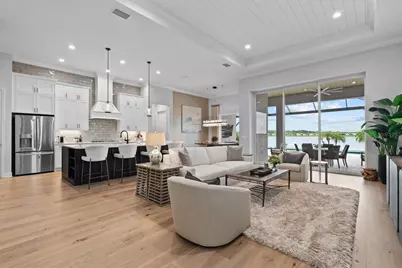 6353 Isla Del Ray Avenue, Sarasota, FL 34240 - Photo 6