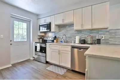 3113 McIntosh Road, Sarasota, FL 34232 - Photo 12