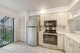 4557 Kingsmere, Sarasota, FL 34235 - Photo 8