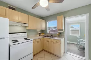 5919 Richard Pl, Sarasota, FL 34231 - Photo 18