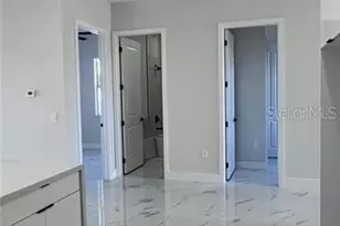 1009/1011 NE 15th Ln, Cape Coral, FL 33909 - Photo 22