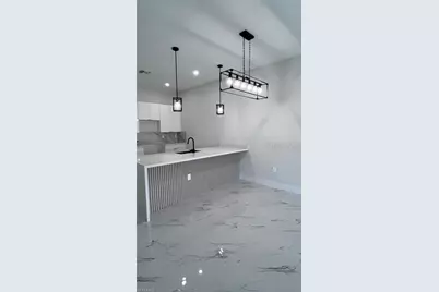 1009/1011 NE 15th Ln, Cape Coral, FL 33909 - Photo 16