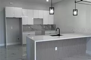 1009/1011 NE 15th Ln, Cape Coral, FL 33909 - Photo 18