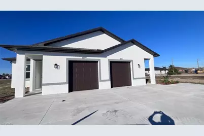 1009/1011 NE 15th Ln, Cape Coral, FL 33909 - Photo 2