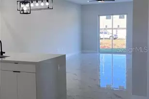 1009/1011 NE 15th Ln, Cape Coral, FL 33909 - Photo 14