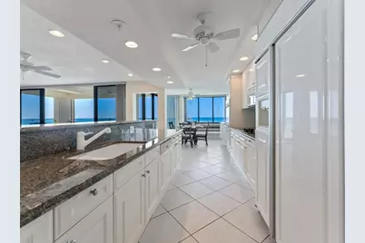 1511 Gulf Of Mexico Drive #201, Longboat Key, FL 34228 - Photo 12