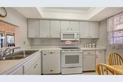 2446 Clubhouse Circle #201, Sarasota, FL 34232 - Photo 14