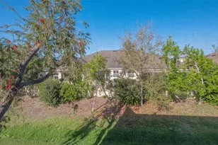 2446 Clubhouse Cir, Sarasota, FL 34232 - Photo 24