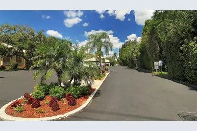 2446 Clubhouse Circle #201, Sarasota, FL 34232 - Photo 26