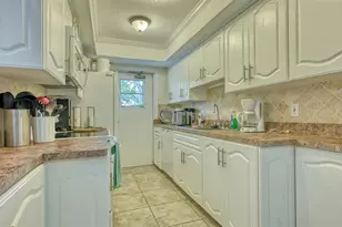 2446 Clubhouse Cir, Sarasota, FL 34232 - Photo 34