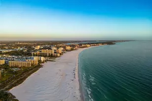 6338 Beechwood Ave, Sarasota, FL 34231 - Photo 48