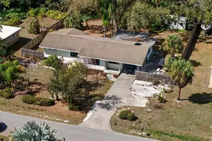 6338 Beechwood Ave, Sarasota, FL 34231 - Photo 2