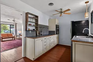 6338 Beechwood Ave, Sarasota, FL 34231 - Photo 10