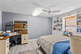 3403 66th St Ct W, Bradenton, FL 34209 - Photo 6