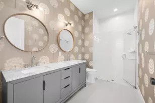 2135 Datura St, Sarasota, FL 34239 - Photo 30