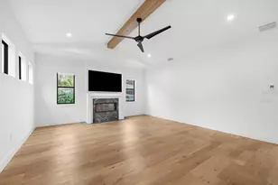 2135 Datura St, Sarasota, FL 34239 - Photo 26