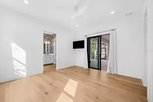 2135 Datura St, Sarasota, FL 34239 - Photo 40