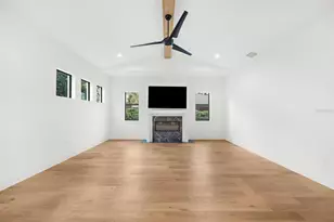 2135 Datura St, Sarasota, FL 34239 - Photo 24