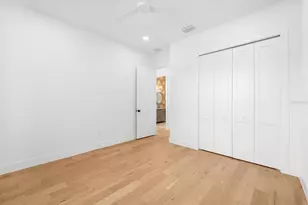 2135 Datura St, Sarasota, FL 34239 - Photo 26