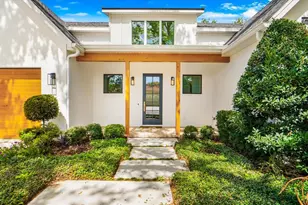 2135 Datura St, Sarasota, FL 34239 - Photo 4