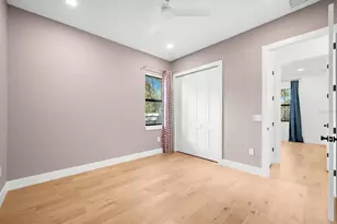 2135 Datura St, Sarasota, FL 34239 - Photo 32