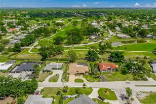 4806 W Country Club Dr, Sarasota, FL 34243 - Photo 4