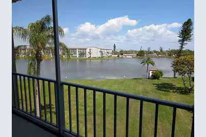 3807 Lake Bayshore Drive #H-416, Bradenton, FL 34205 - Photo 2