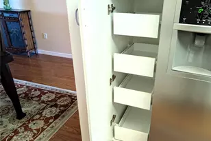 3807 Lake Bayshore Dr, Bradenton, FL 34205 - Photo 10