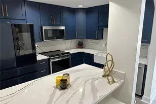 808 3rd Ave W, Bradenton, FL 34205 - Photo 2