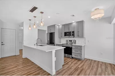 4230 Shady Oaks Court, Sarasota, FL 34233 - Photo 10
