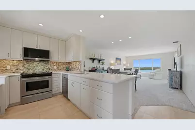 4500 Gulf Of Mexico Drive #3, Longboat Key, FL 34228 - Photo 2