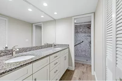 6579 Mauna Loa Boulevard, Sarasota, FL 34241 - Photo 12