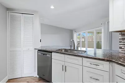 6579 Mauna Loa Boulevard, Sarasota, FL 34241 - Photo 20