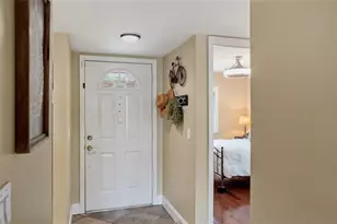 4242 Madeira Ct, Sarasota, FL 34233 - Photo 4